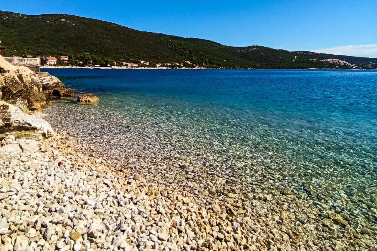 Apartments By The Sea Martinscica, Cres - 14334 Bagian luar foto
