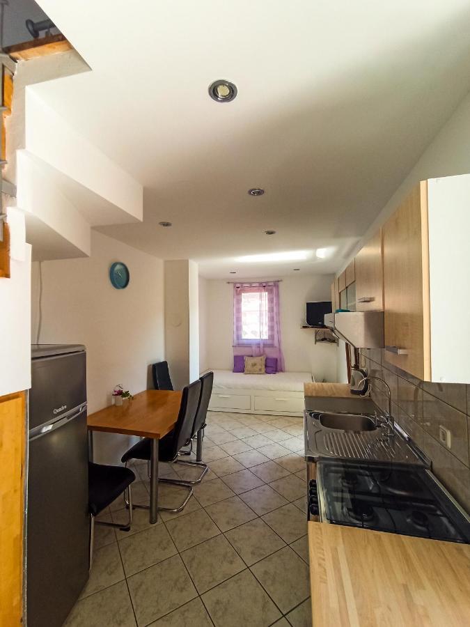 Apartments By The Sea Martinscica, Cres - 14334 Bagian luar foto