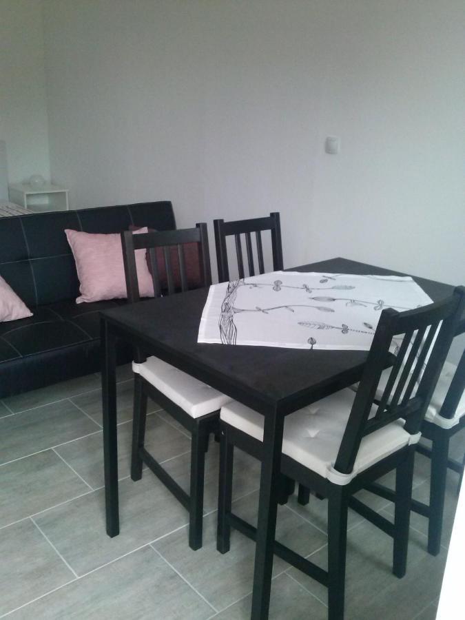 Apartments By The Sea Martinscica, Cres - 14334 Bagian luar foto